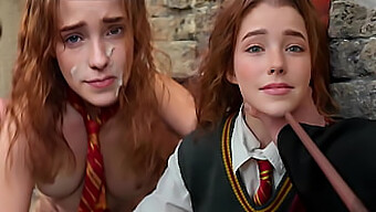 Experimentează Călătoria Pov Cu Hermione Granger De La Wish În Sânii Ei Strâmți Și Naturali Și Cosplay