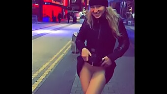 Naughty Wife'S Exhibitionist Adventure In London